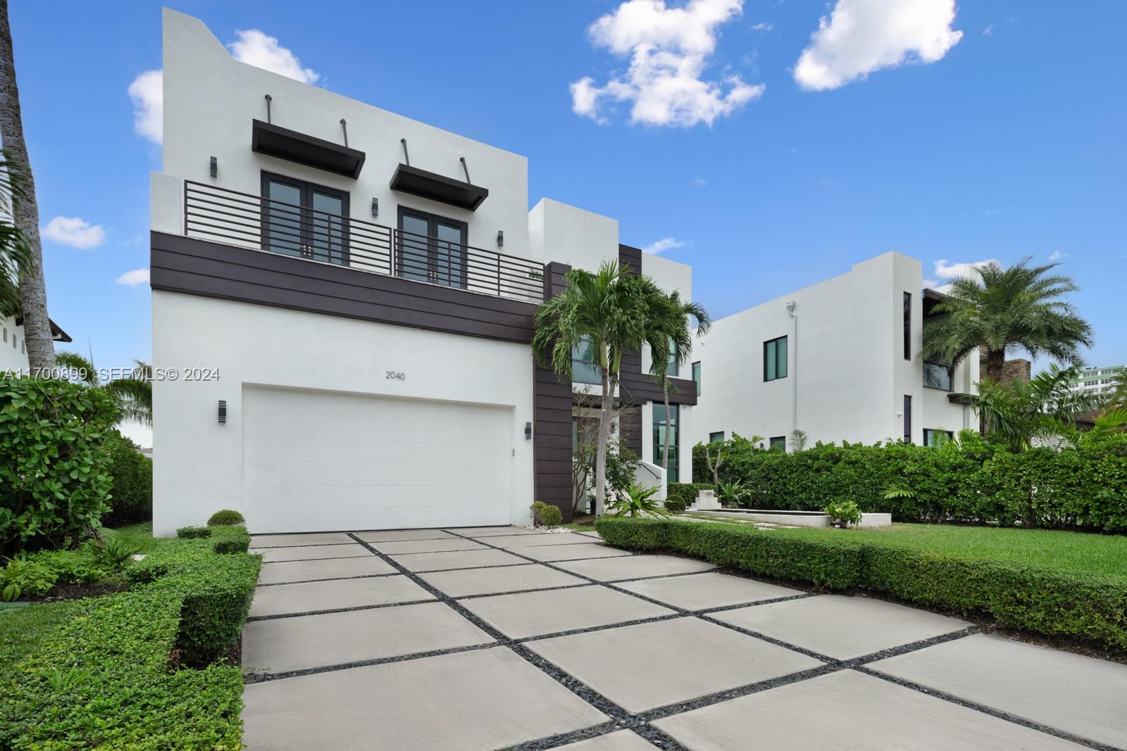 2040 Northeast 121st Road North Miami, FL 33181 - Photo 24 of 43