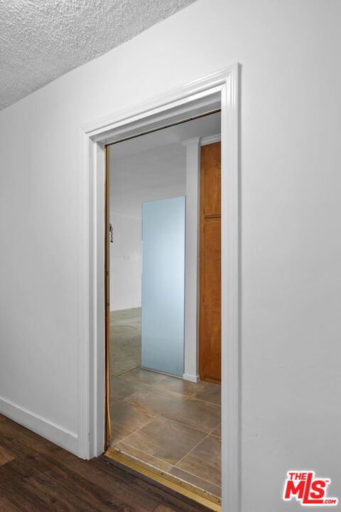 8710 Delgany Avenue, Unit 26 Playa del Rey, CA 90293 - Photo 4 of 25 a view of an empty room