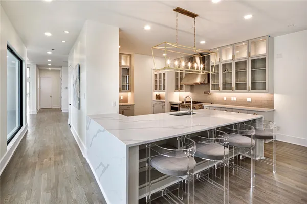 $6,300,000 | 10663 Memorial Drive, Houston, TX 77024