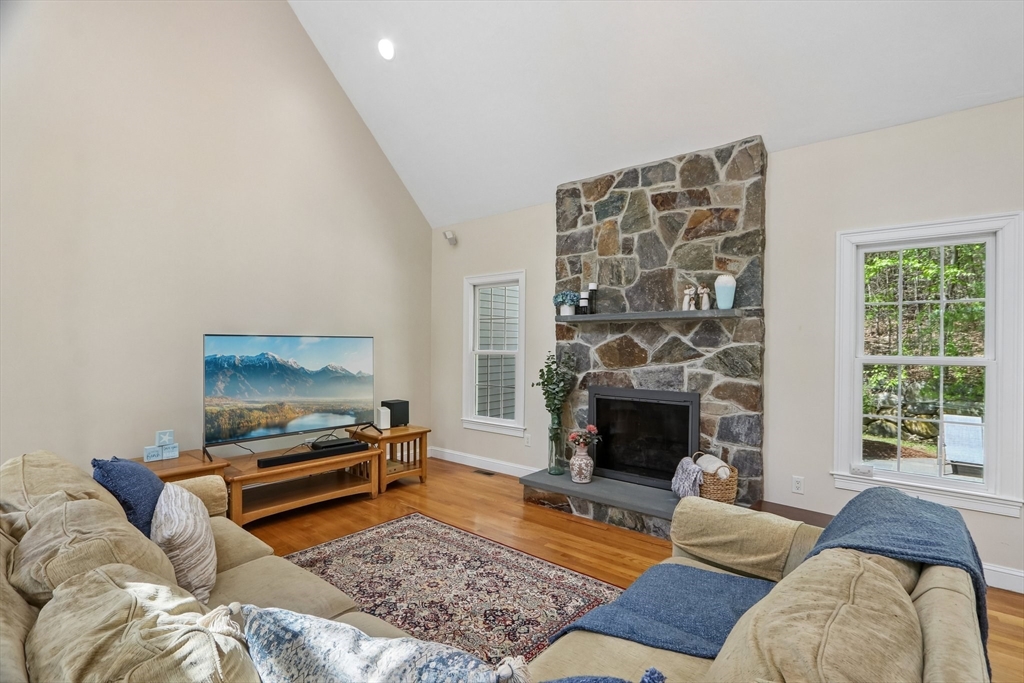34 Broken Tree Road Medway, MA 02053 - Photo 10 of 45