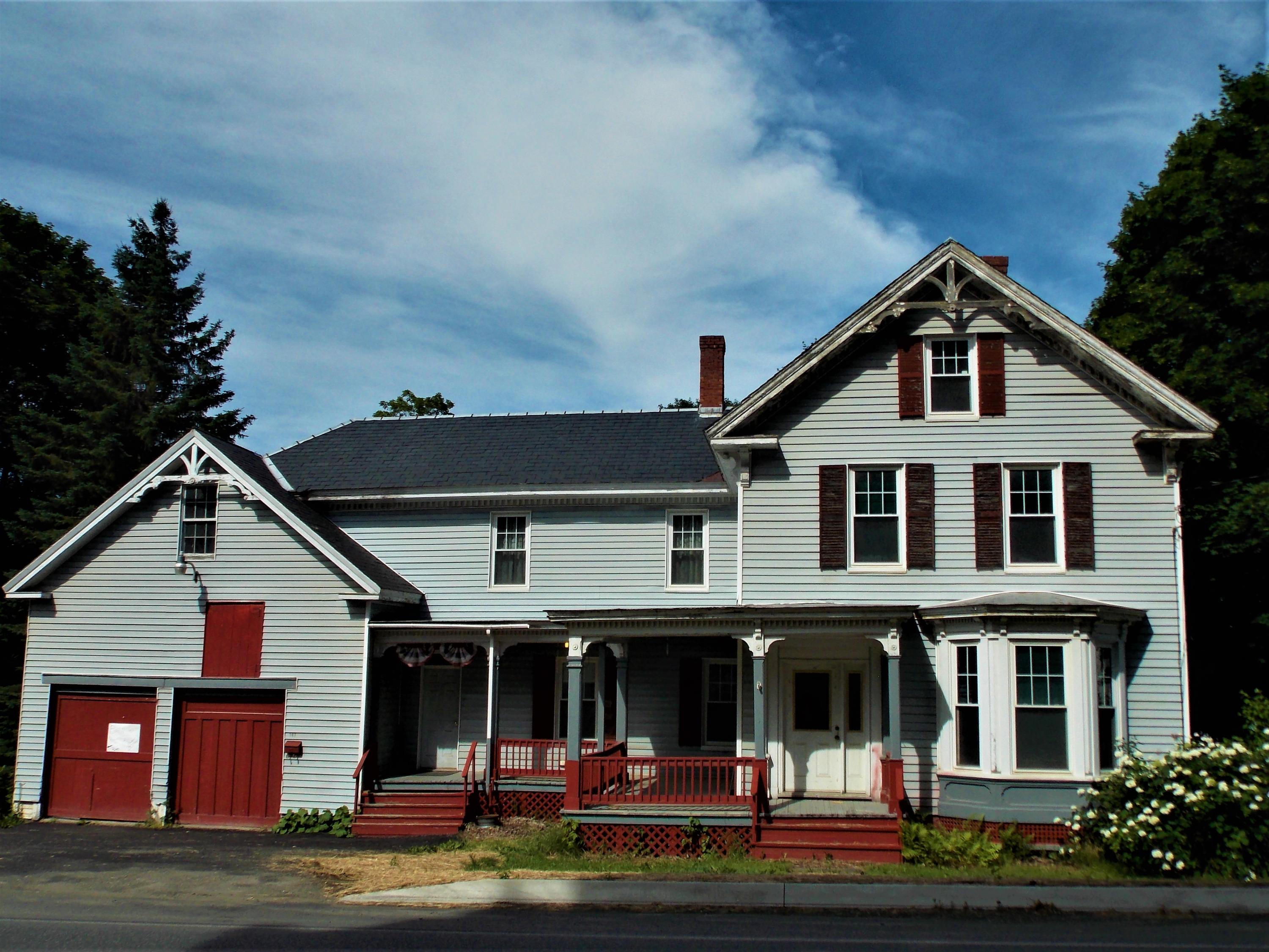 107 Spring Street Dexter, ME 04930 - Photo 3 of 43 DSCN2668