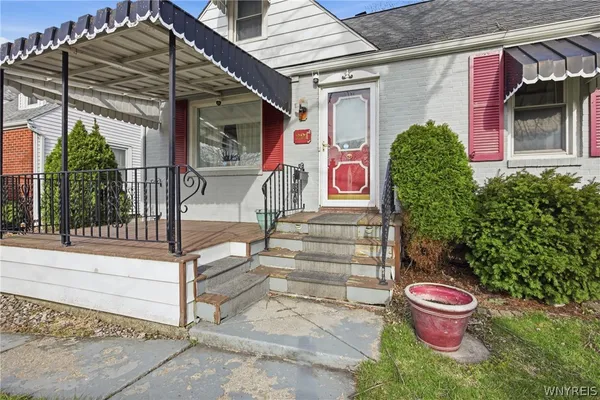 $239,900 | 221 Edgewood Avenue, Tonawanda, NY 14223