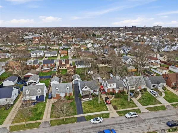$239,900 | 221 Edgewood Avenue, Tonawanda, NY 14223