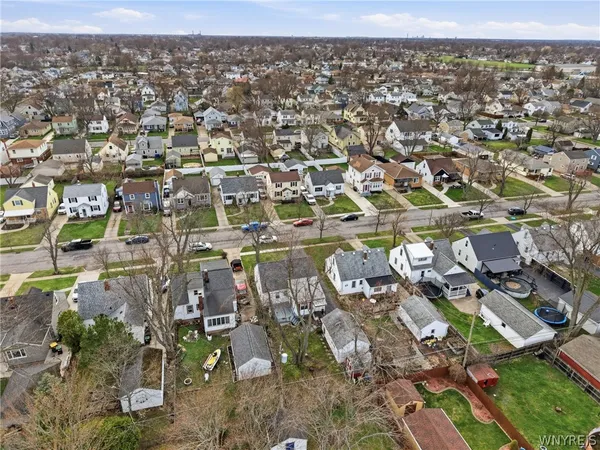 $239,900 | 221 Edgewood Avenue, Tonawanda, NY 14223