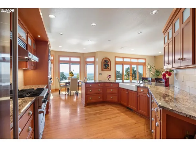 $1,350,000 | 6440 Northwest Sisters Place, Corvallis, OR 97330