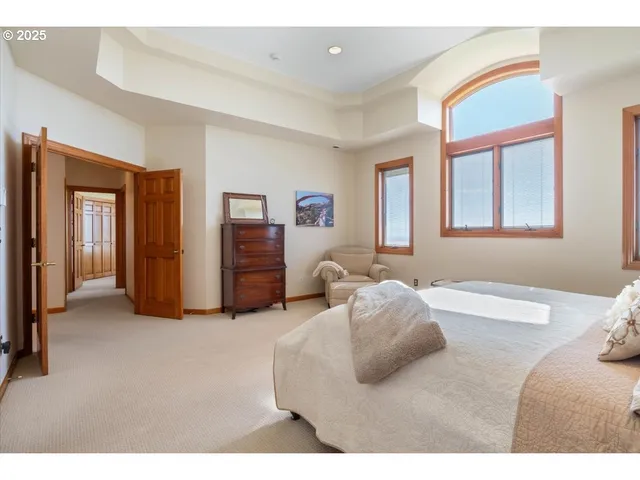 $1,350,000 | 6440 Northwest Sisters Place, Corvallis, OR 97330