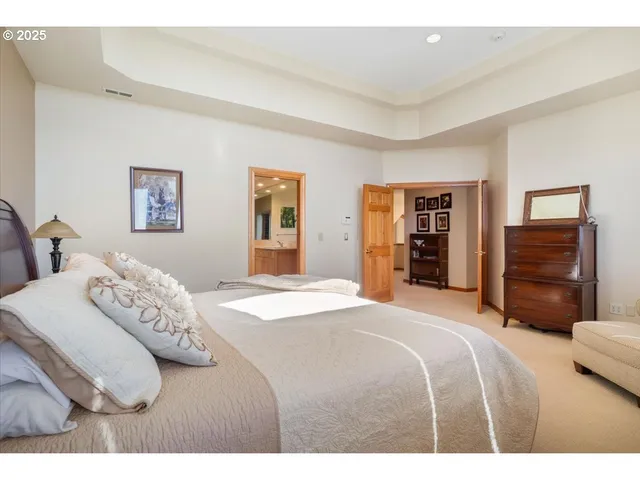 $1,350,000 | 6440 Northwest Sisters Place, Corvallis, OR 97330