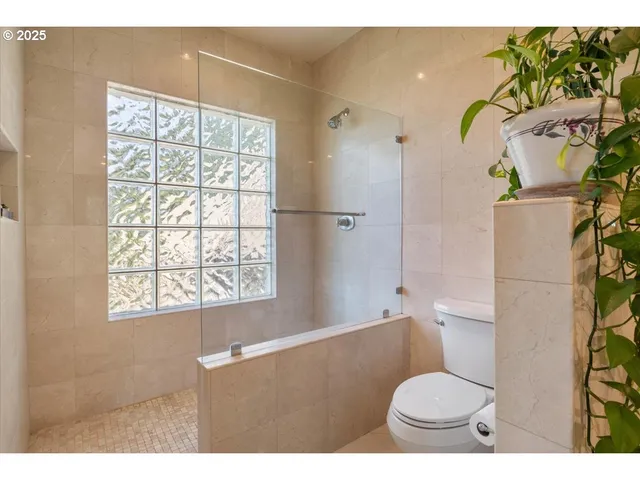 $1,350,000 | 6440 Northwest Sisters Place, Corvallis, OR 97330