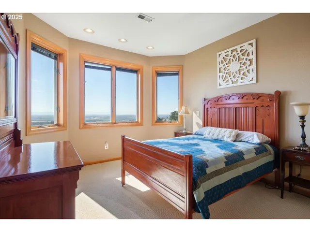 $1,350,000 | 6440 Northwest Sisters Place, Corvallis, OR 97330