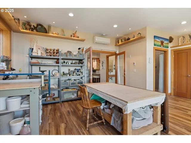 $1,350,000 | 6440 Northwest Sisters Place, Corvallis, OR 97330