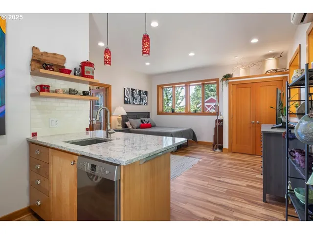 $1,350,000 | 6440 Northwest Sisters Place, Corvallis, OR 97330