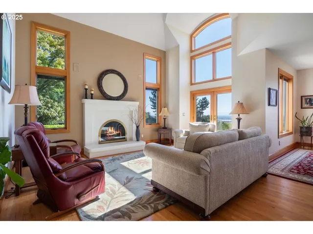 $1,350,000 | 6440 Northwest Sisters Place, Corvallis, OR 97330