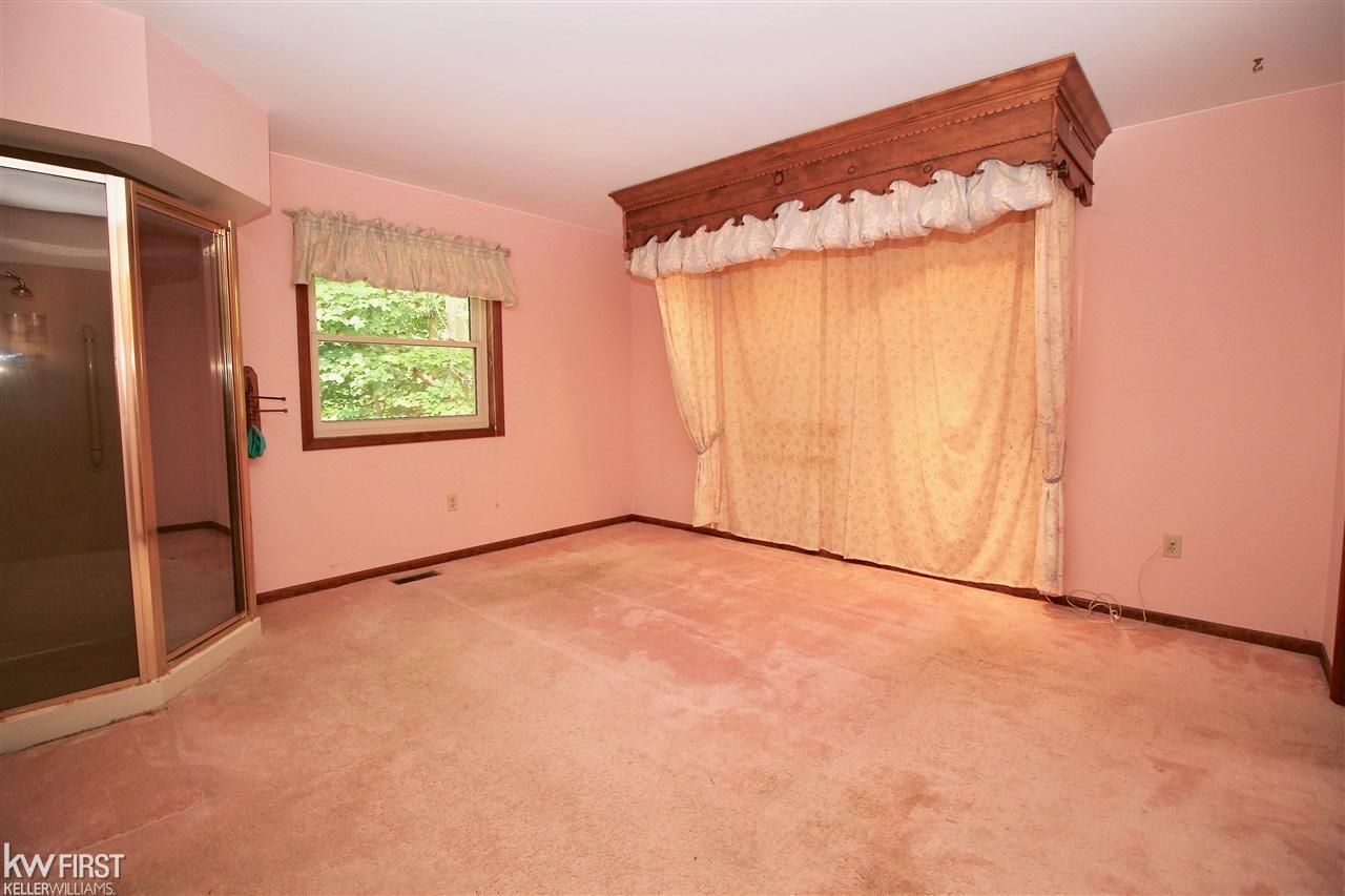 7177 Ridgeview Drive Genesee, MI 48437 - Photo 15 of 29 21494775-14.JPG