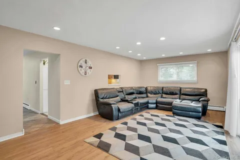 $819,000 | 21 East Hill Drive, Smithtown, NY 11787