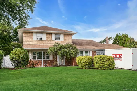 $819,000 | 21 East Hill Drive, Smithtown, NY 11787