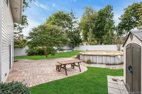 $819,000 | 21 East Hill Drive, Smithtown, NY 11787