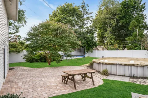 $819,000 | 21 East Hill Drive, Smithtown, NY 11787