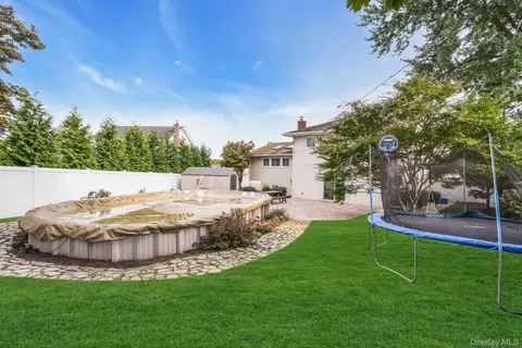 $819,000 | 21 East Hill Drive, Smithtown, NY 11787