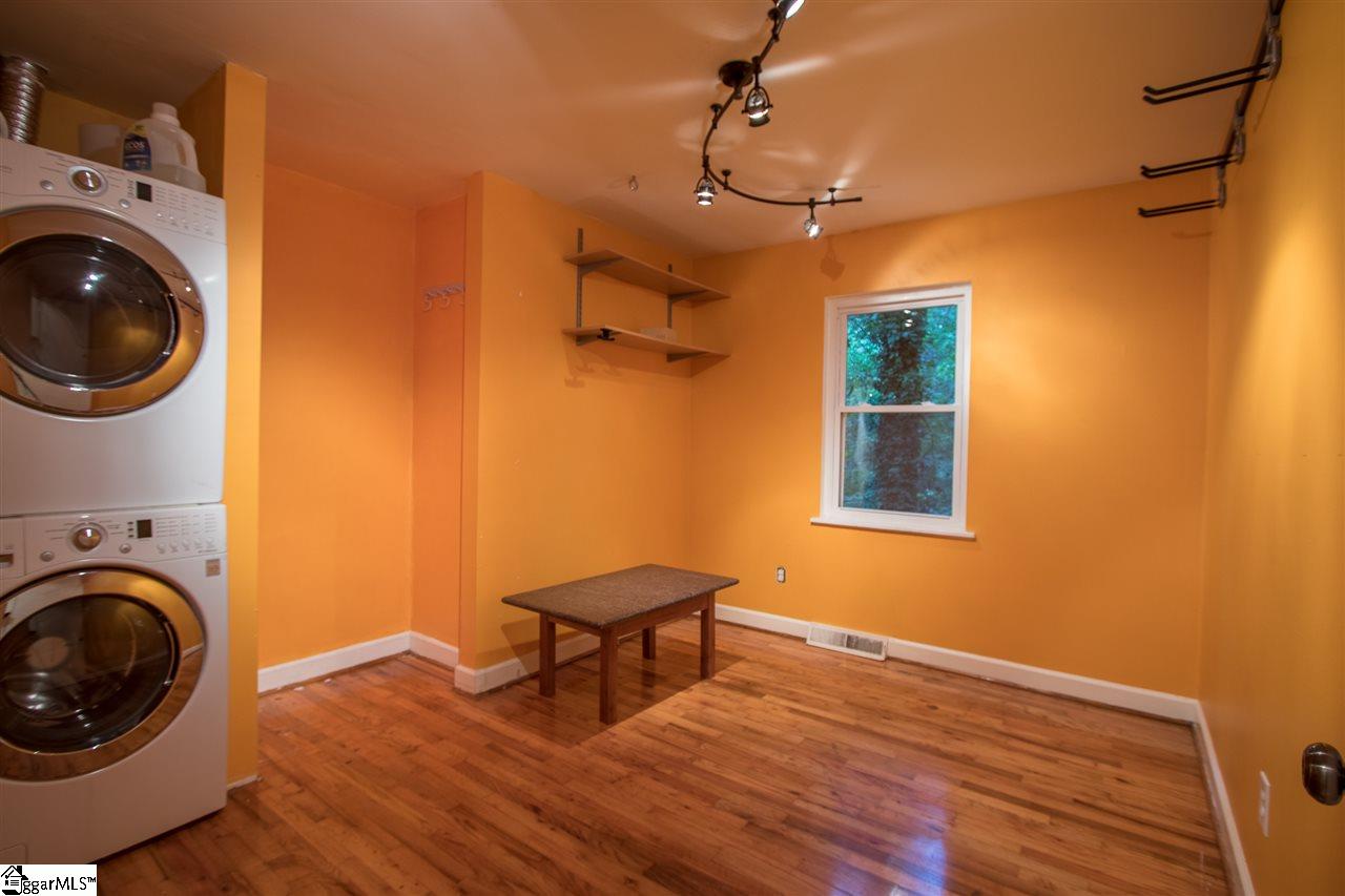 218 Chick Springs Road Greenville, SC 29609 - Photo 12 of 25 Gallery Image 12