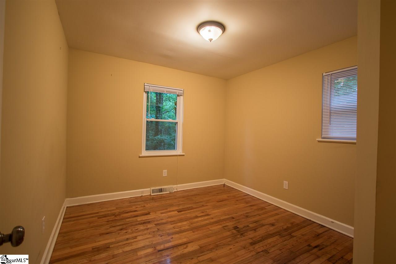 218 Chick Springs Road Greenville, SC 29609 - Photo 13 of 25 Gallery Image 13