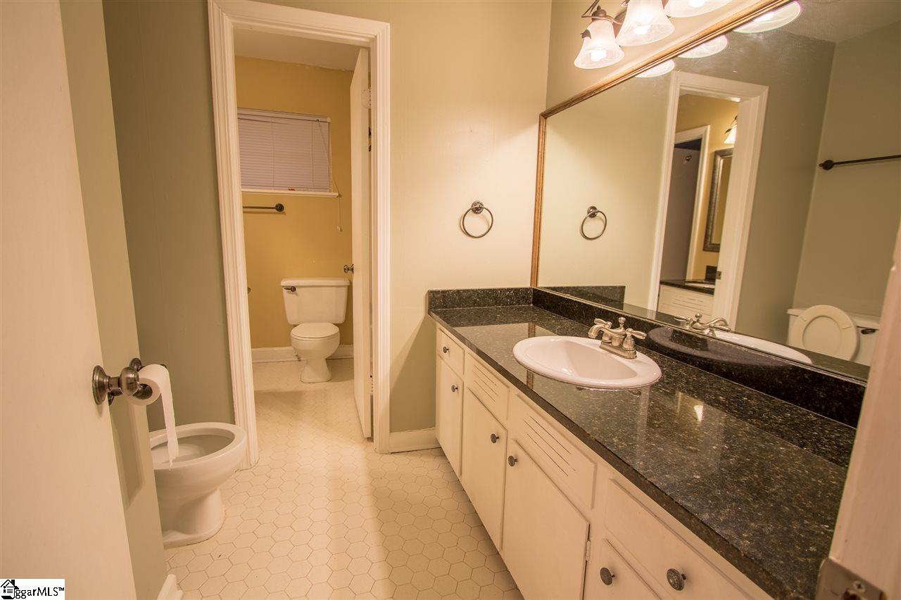 218 Chick Springs Road Greenville, SC 29609 - Photo 17 of 25 Gallery Image 17