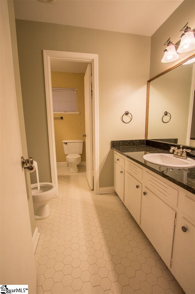 218 Chick Springs Road Greenville, SC 29609 - Photo 18 of 25 Gallery Image 18