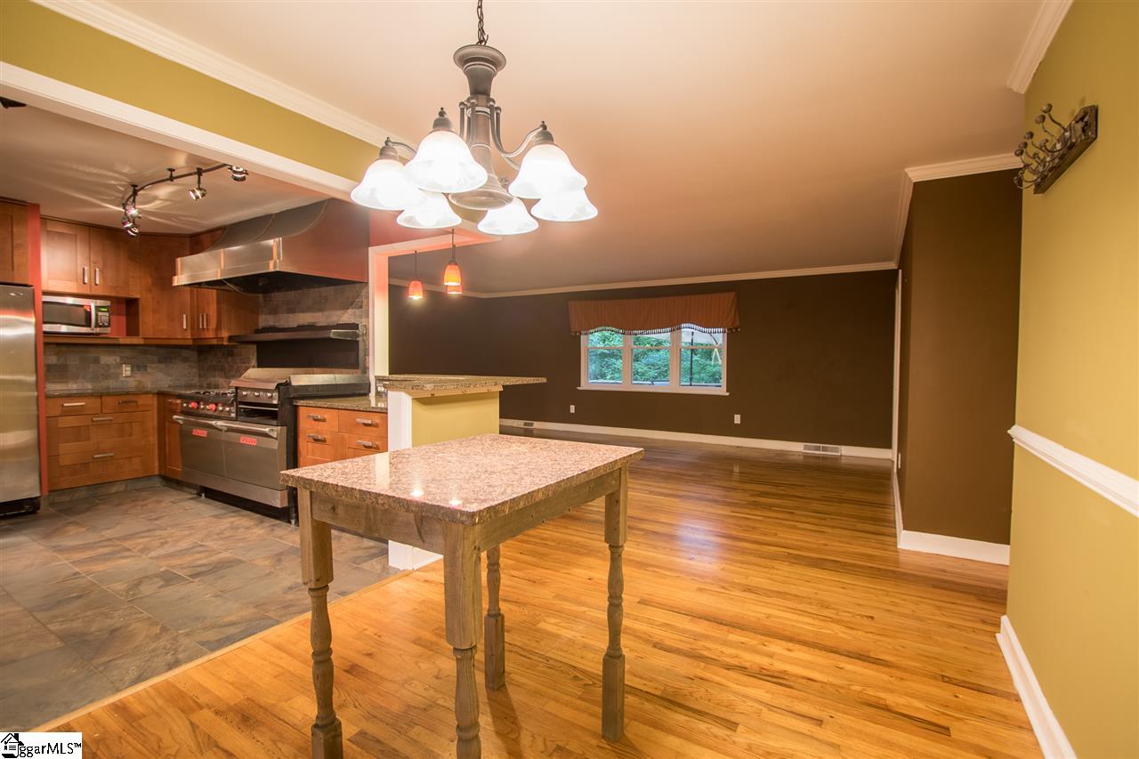 218 Chick Springs Road Greenville, SC 29609 - Photo 7 of 25 Gallery Image 7