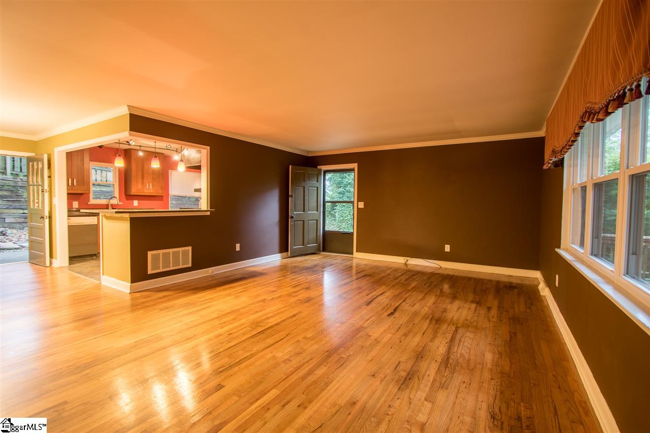 218 Chick Springs Road Greenville, SC 29609 - Photo 8 of 25 Gallery Image 8