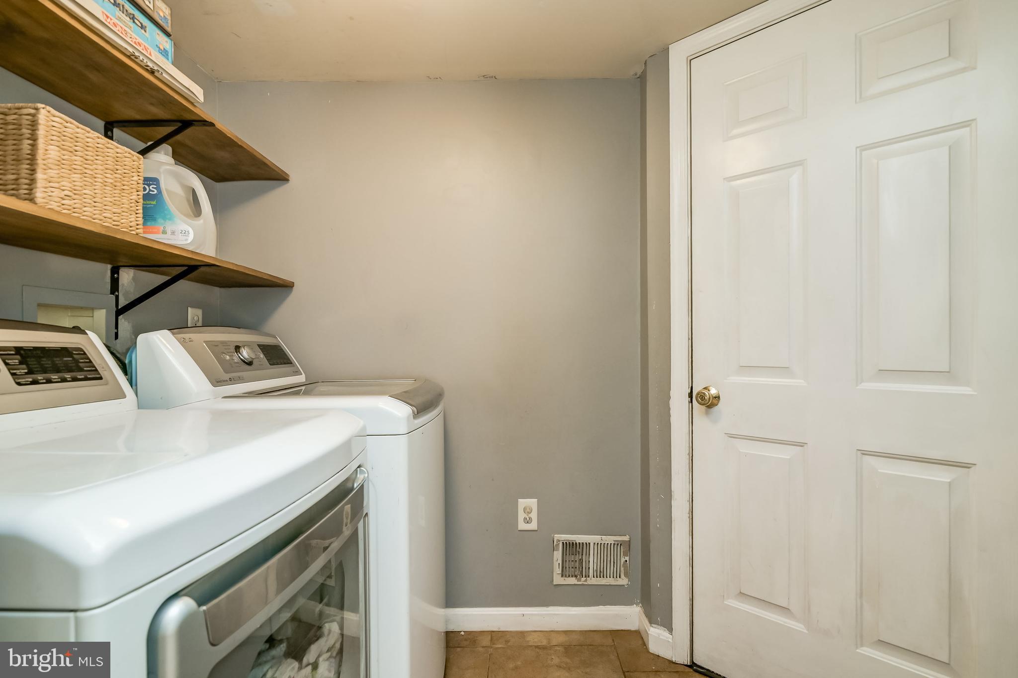 619 Park Ridge Drive Mount Airy, MD 21771 - Photo 23 of 59 Laundry Room