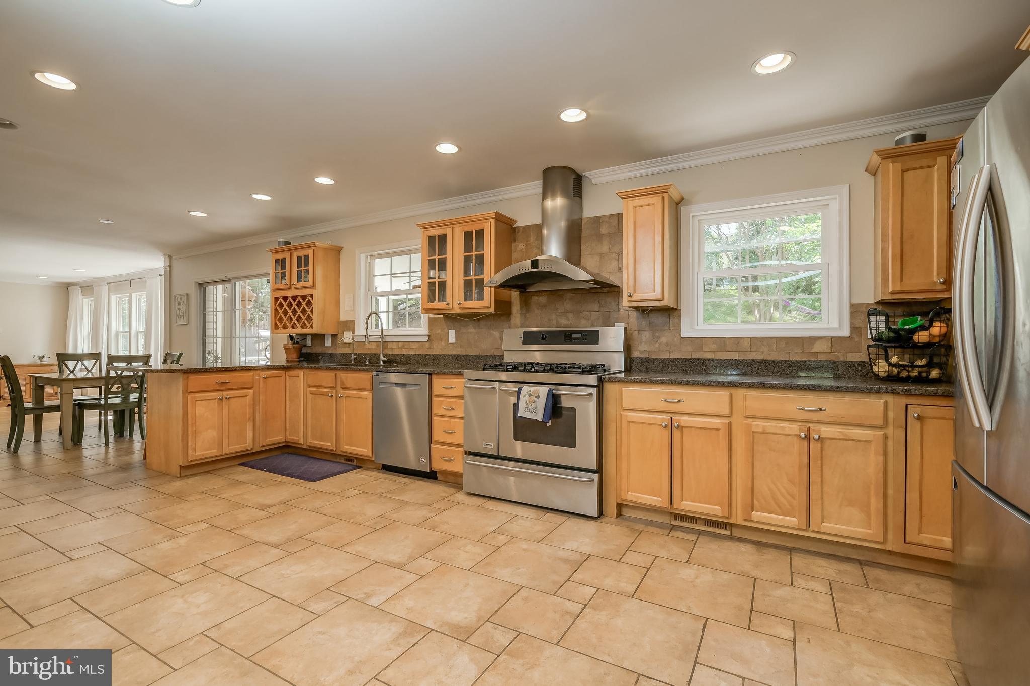 619 Park Ridge Drive Mount Airy, MD 21771 - Photo 7 of 59 Kitchen