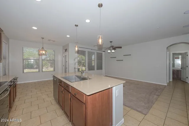 $2,400 | 31098 North 137th Avenue, Peoria, AZ 85383