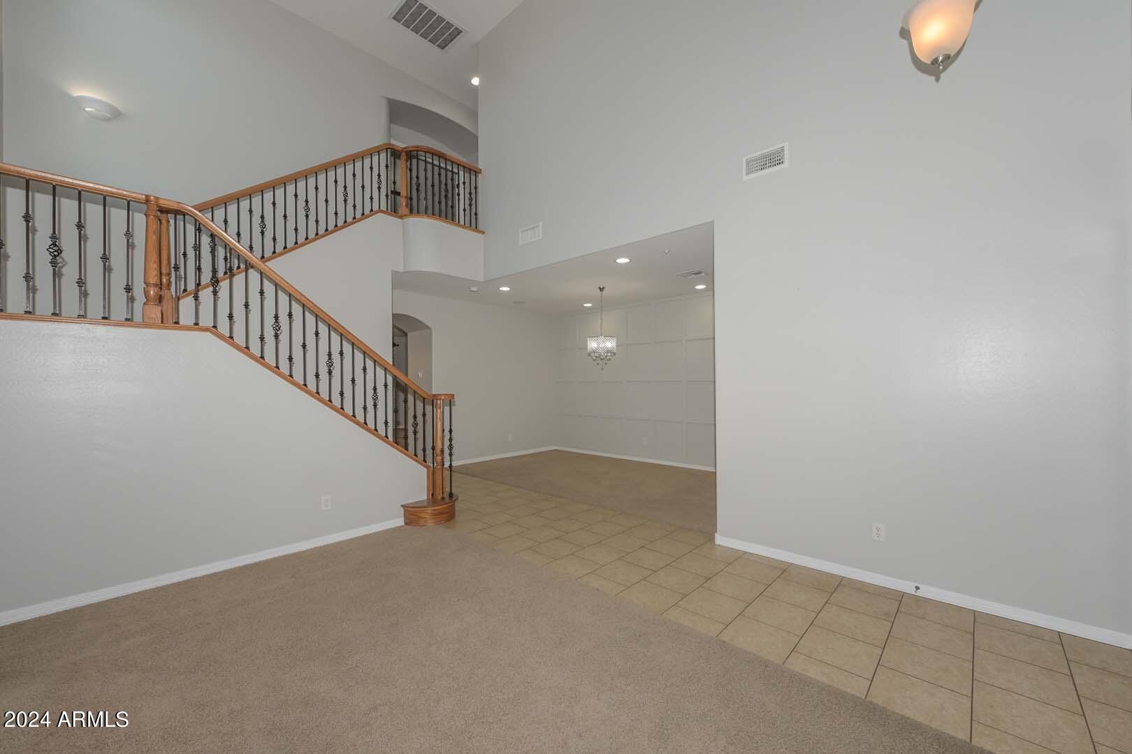 31098 North 137th Avenue Peoria, AZ 85383 - Photo 4 of 57 Living Room-Dining Room