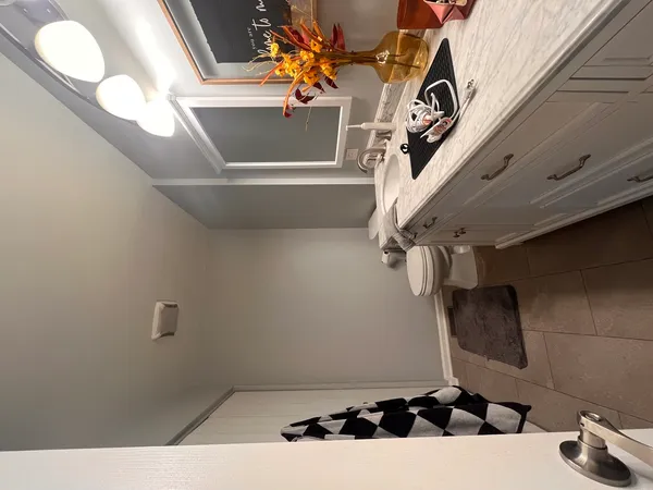 $2,495 | 610 Lakeridge Court, Naperville, IL 60563