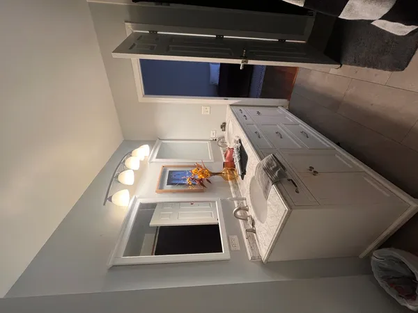 $2,495 | 610 Lakeridge Court, Naperville, IL 60563