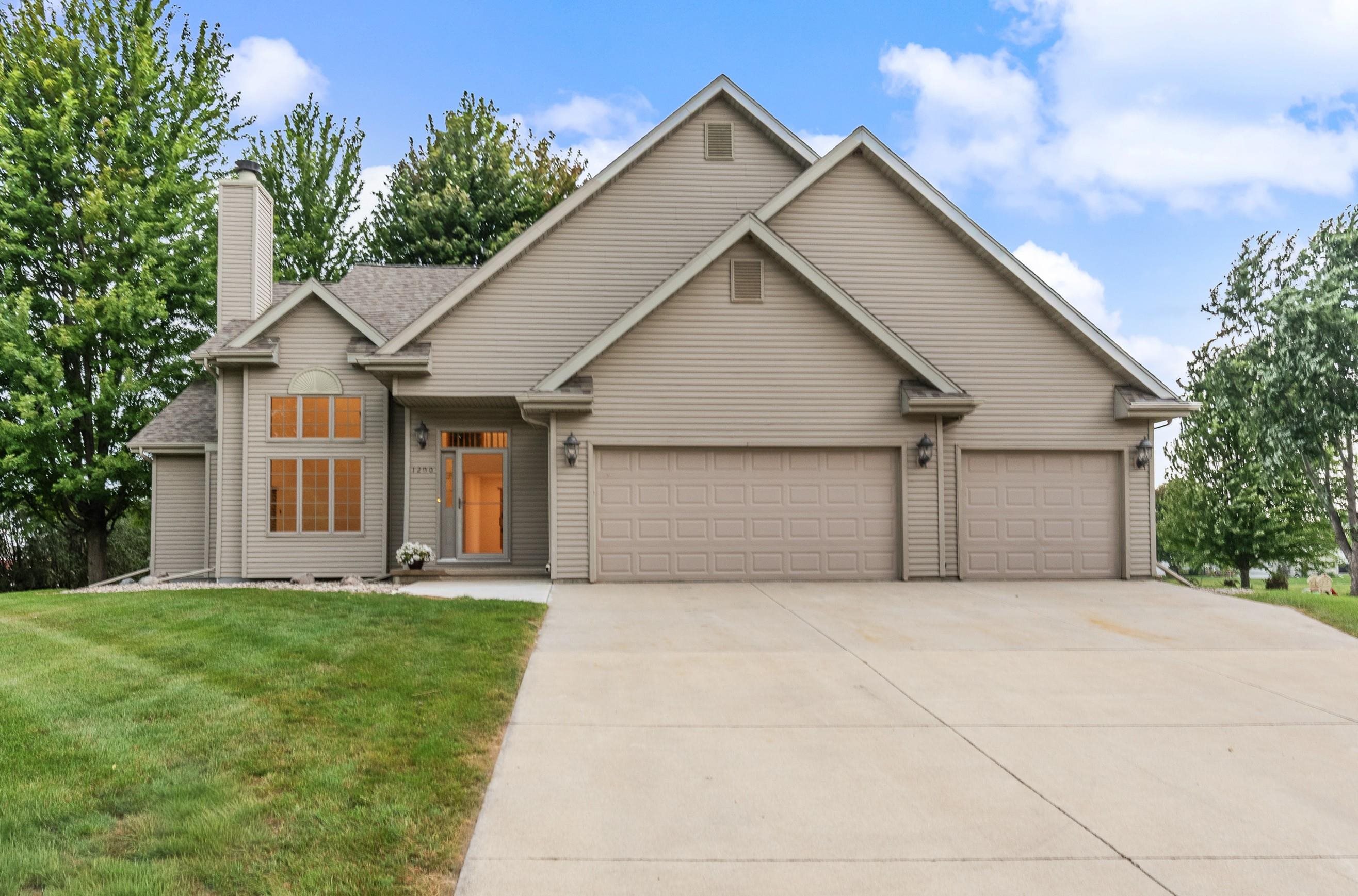 1200 County Rd V Fond du Lac, WI 54935 - Photo 1 of 32 Gallery Image 1