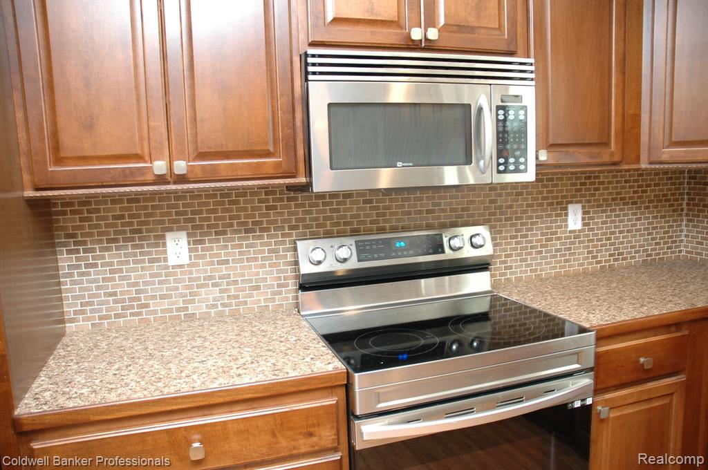 5417 Flushing Road Flushing, MI 48433 - Photo 33 of 63