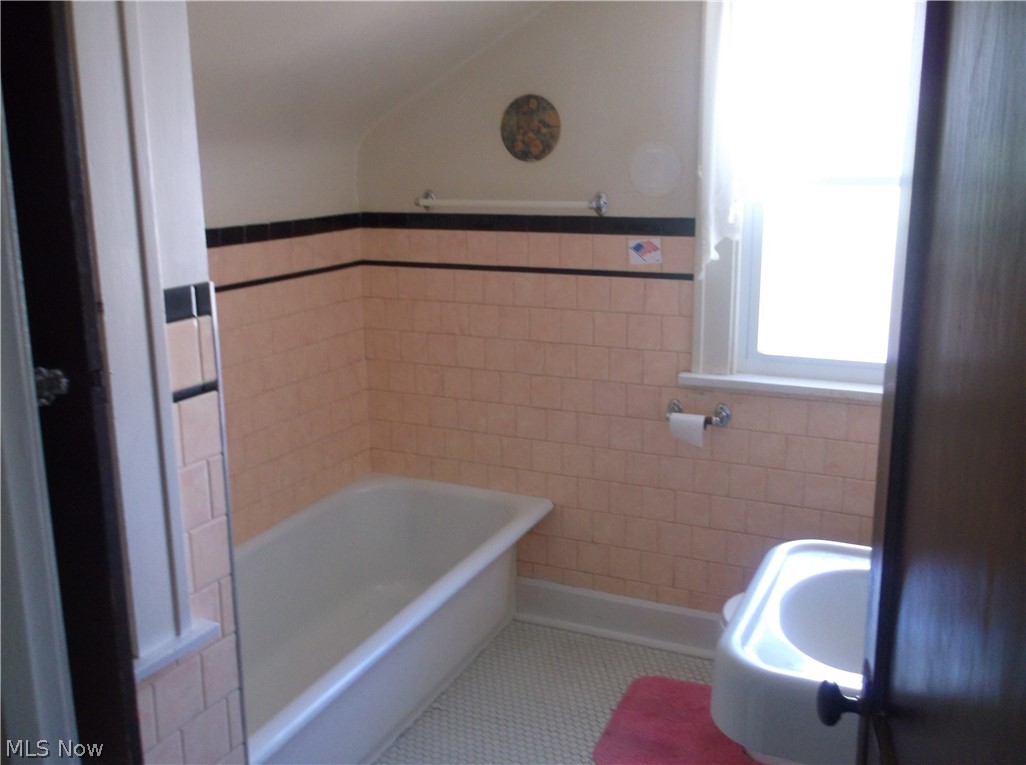 36870 Detroit Road Avon, OH 44011 - Photo 12 of 18