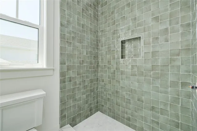 $2,395,000 | 323 Appian Way Northeast, St. Petersburg, FL 33704