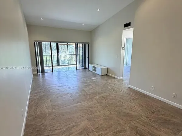 $2,400 | 2067 Southwest 15th Street, Unit 230, Deerfield Beach, FL 33442