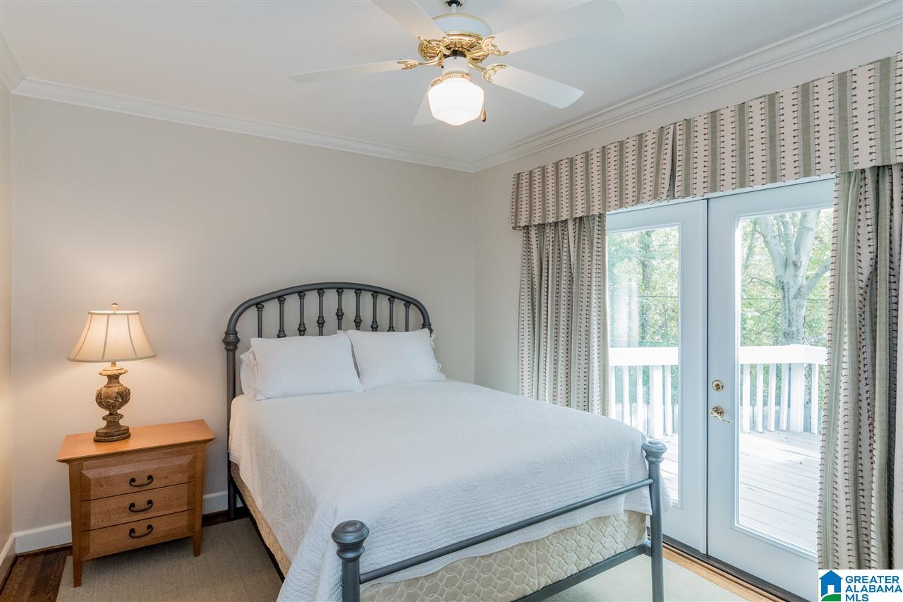 1051 Columbiana Road Birmingham, AL 35209 - Photo 35 of 50