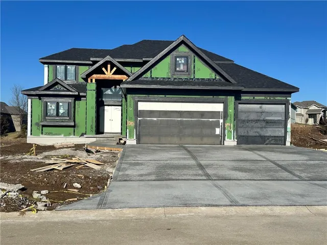 $761,850 | 1004 Wilds Parkway, Greenwood, MO 64034