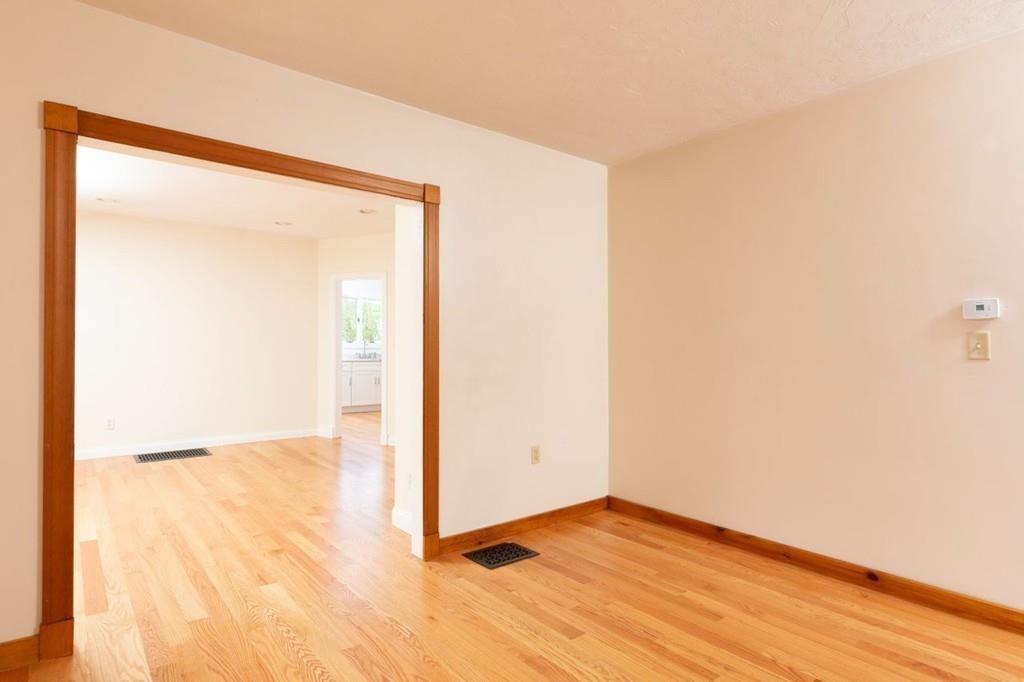 26 Mulberry Street Beverly, MA 01915 - Photo 14 of 35