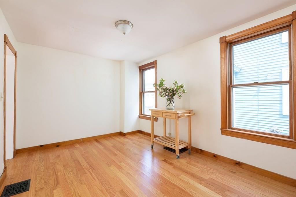 26 Mulberry Street Beverly, MA 01915 - Photo 7 of 35