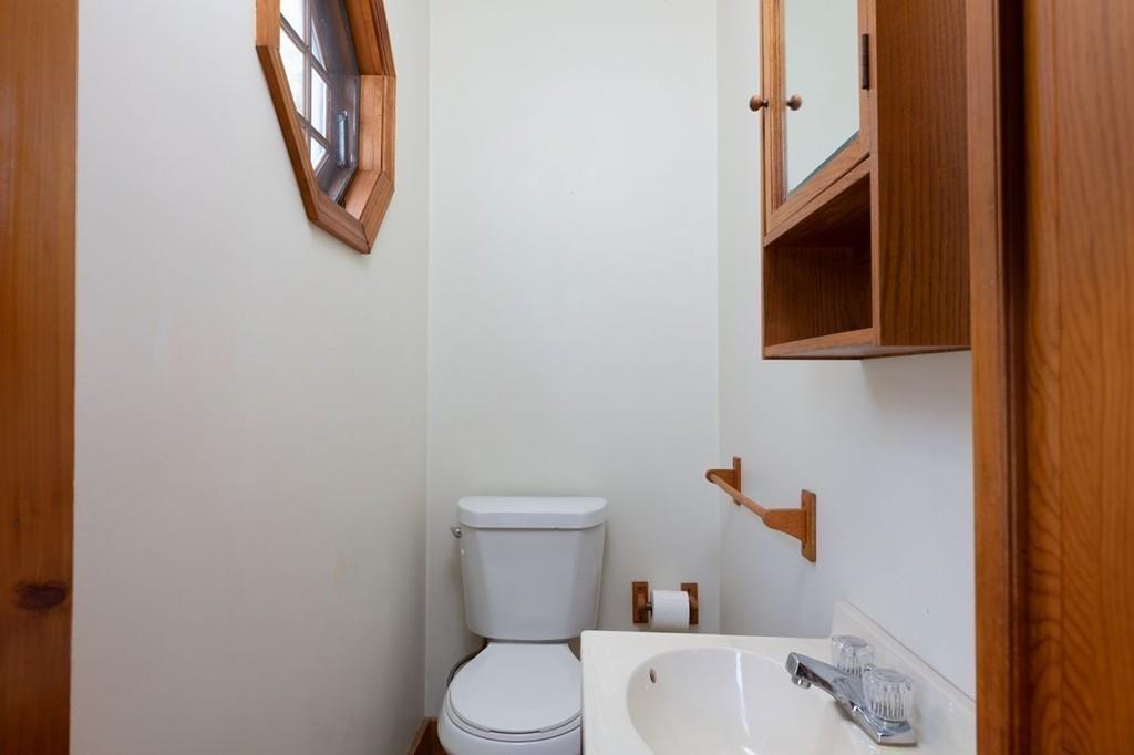 26 Mulberry Street Beverly, MA 01915 - Photo 9 of 35