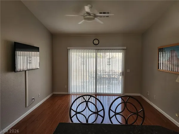 $2,000 | 10136 Thunder Rapids Court, Las Vegas, NV 89148