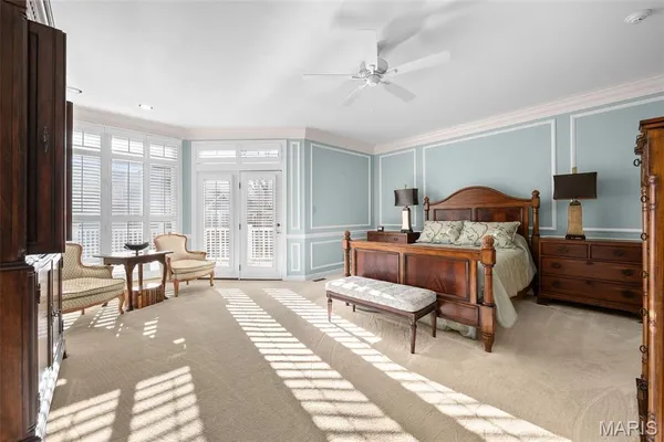 $949,000 | 260 Carlyle Lake Drive, Creve Coeur, MO 63141