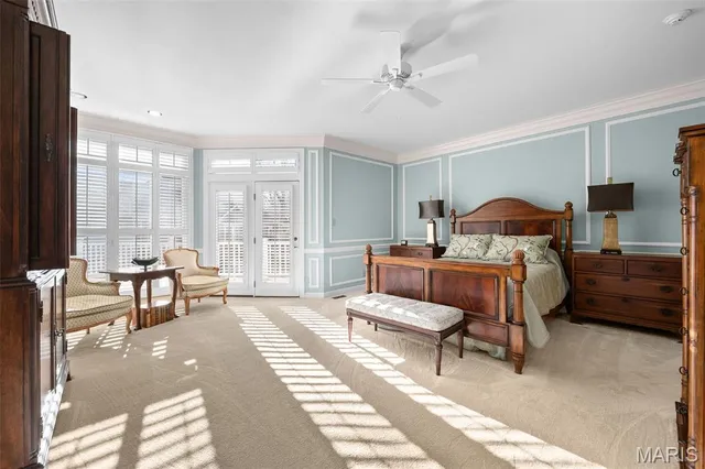 $998,000 | 260 Carlyle Lake Drive, Creve Coeur, MO 63141