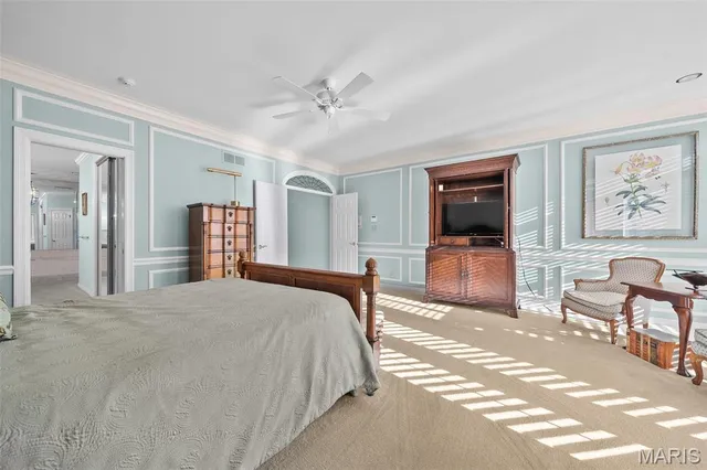 $998,000 | 260 Carlyle Lake Drive, Creve Coeur, MO 63141