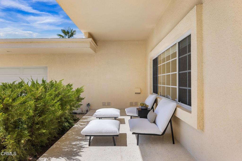 1919 Deermont Road Glendale, CA 91207 - Photo 4 of 57 007_Deermont 1919_by mrbarcelo