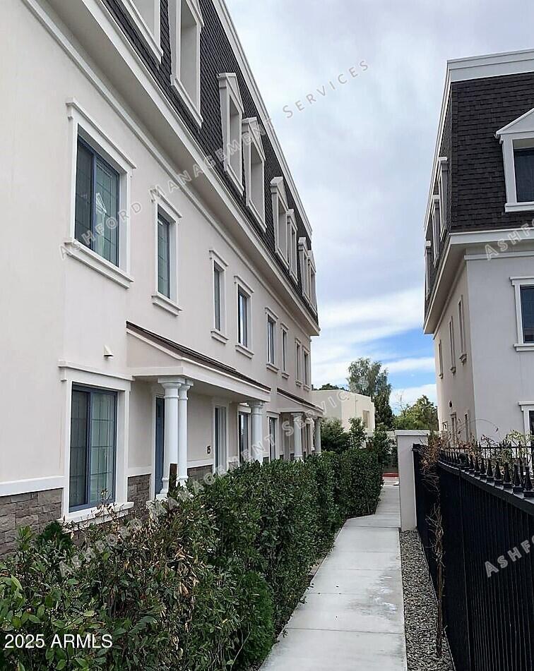 4438 North 27th Street, Unit 13 Phoenix, AZ 85016 - Photo 3 of 28 27th 4